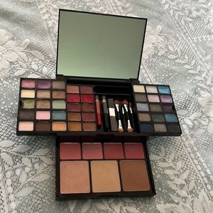 Victoria’s Secret ultimate make up kit- Gently Used